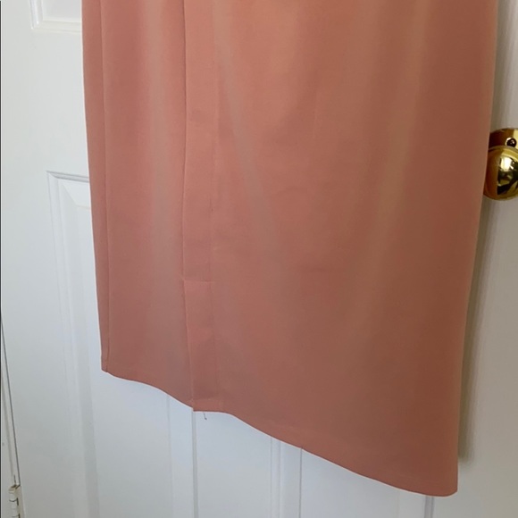 Dress - Picture 4 of 8